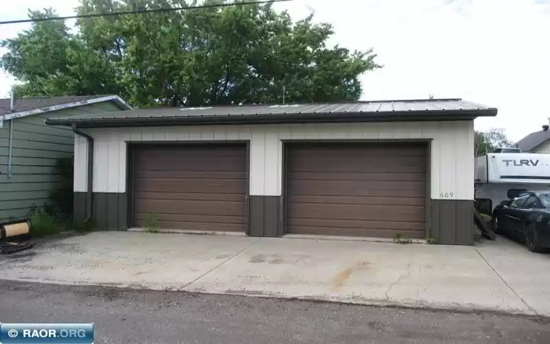 609 8th St, Chisholm, Minnesota 55719, 3 Bedrooms Bedrooms, ,1 BathroomBathrooms,Residential,8th St,146990