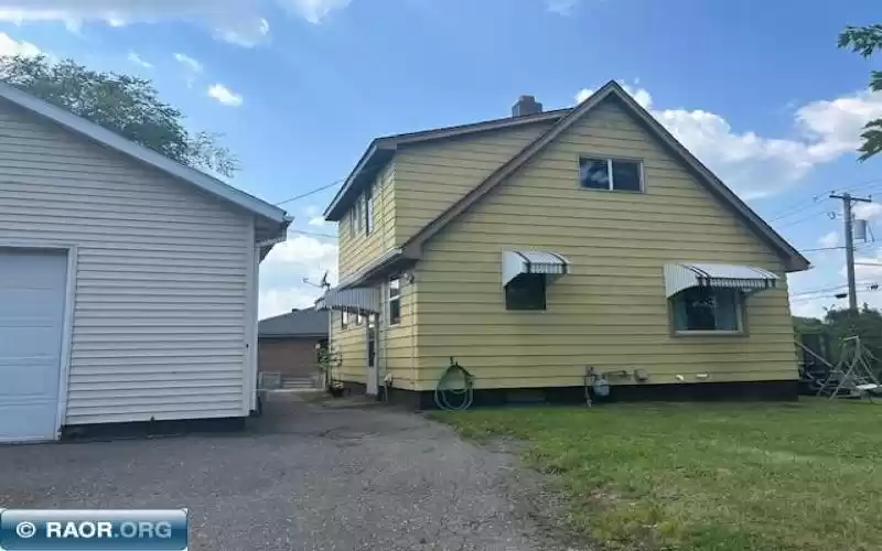 324 41st Street, Hibbing, Minnesota 55746, 4 Bedrooms Bedrooms, ,1.5 BathroomsBathrooms,Residential,41st Street,147293