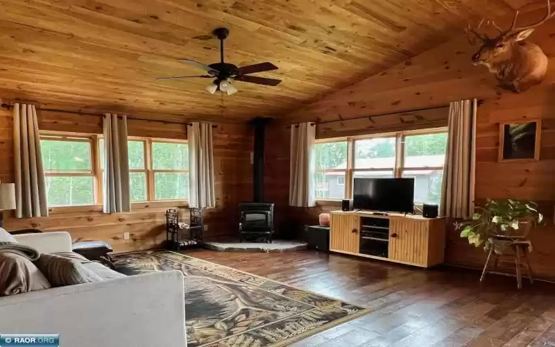 3237 Breezy Point Road, Tower, Minnesota 55790, 3 Bedrooms Bedrooms, ,3 BathroomsBathrooms,Residential,Breezy Point Road,147371