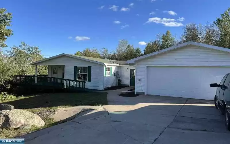 221 Deerwood Drive, Gilbert, Minnesota 55741, 3 Bedrooms Bedrooms, ,2 BathroomsBathrooms,Residential,Deerwood Drive,147406