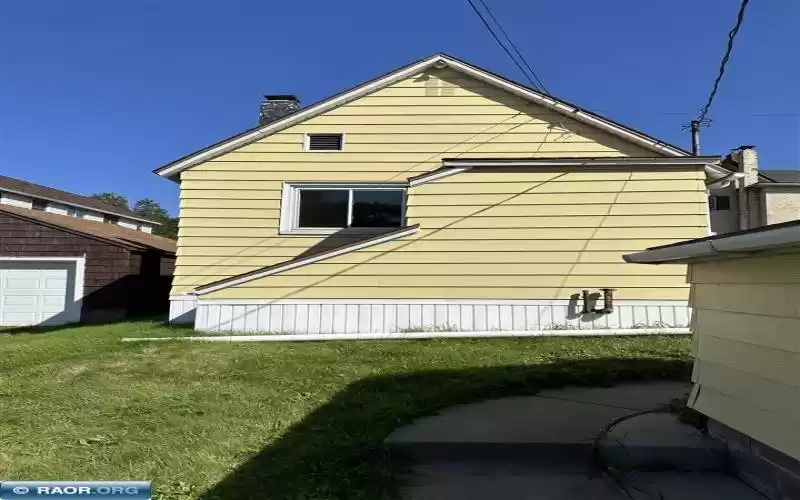 1013 McKinley Ave, Eveleth, Minnesota 55734, 1 Bedroom Bedrooms, ,1 BathroomBathrooms,Residential,McKinley Ave,147429