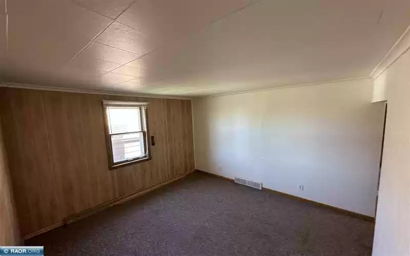 1013 McKinley Ave, Eveleth, Minnesota 55734, 1 Bedroom Bedrooms, ,1 BathroomBathrooms,Residential,McKinley Ave,147429