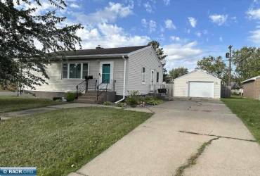 1521 Gray Drive, Hibbing, Minnesota 55746, 3 Bedrooms Bedrooms, ,1 BathroomBathrooms,Residential,Gray Drive,147478