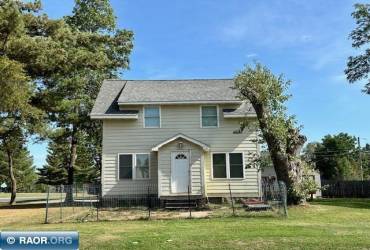 3702 3rd Ave E., Hibbing, Minnesota 55746, 2 Bedrooms Bedrooms, ,1.75 BathroomsBathrooms,Residential,3rd Ave E.,147482