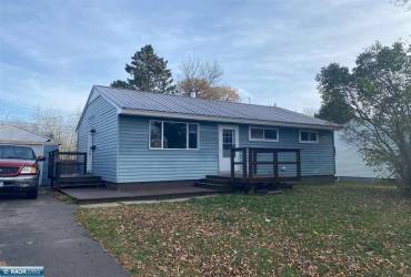 512 Coventry, Hoyt Lakes, Minnesota 55750, 2 Bedrooms Bedrooms, ,1.75 BathroomsBathrooms,Residential,Coventry,147676