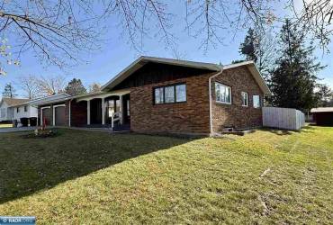 8788 Fairview Ln, Mt Iron, Minnesota 55768, 3 Bedrooms Bedrooms, ,2 BathroomsBathrooms,Residential,Fairview Ln,147680