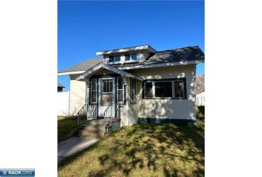 322 10th Street, Chisholm, Minnesota 55719-1151, 2 Bedrooms Bedrooms, ,1 BathroomBathrooms,Residential,10th Street,147685