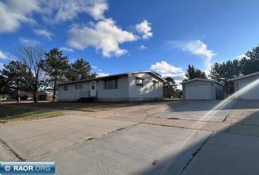 52 Cypress, Babbitt, Minnesota 55706, 3 Bedrooms Bedrooms, ,2 BathroomsBathrooms,Residential,Cypress,147707