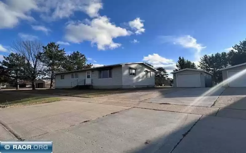 52 Cypress, Babbitt, Minnesota 55706, 3 Bedrooms Bedrooms, ,2 BathroomsBathrooms,Residential,Cypress,147707