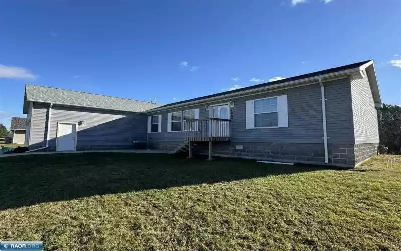 1009 12, Chisholm, Minnesota 55719, 3 Bedrooms Bedrooms, ,2 BathroomsBathrooms,Residential,12,147709