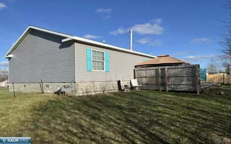 1009 12, Chisholm, Minnesota 55719, 3 Bedrooms Bedrooms, ,2 BathroomsBathrooms,Residential,12,147709