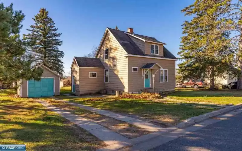 16 Superior Street, Soudan, Minnesota 55782, 3 Bedrooms Bedrooms, ,1.5 BathroomsBathrooms,Residential,Superior Street,147722