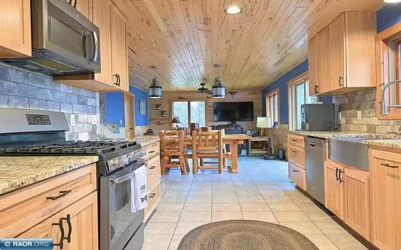 35045 County Road 238, Deer River, Minnesota 56636, 4 Bedrooms Bedrooms, ,2 BathroomsBathrooms,Residential,County Road 238,147701