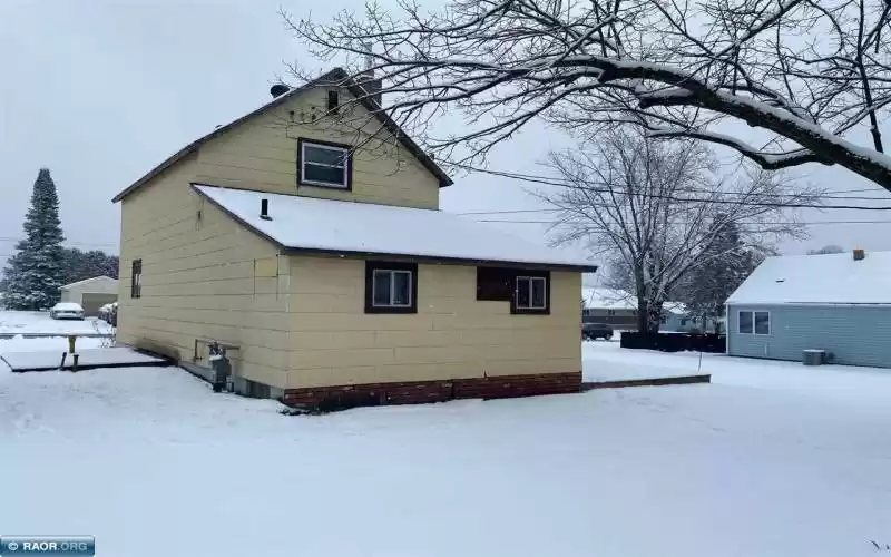 436 5th Ave, Biwabik, Minnesota 55708, 2 Bedrooms Bedrooms, ,1.75 BathroomsBathrooms,Residential,5th Ave,147756