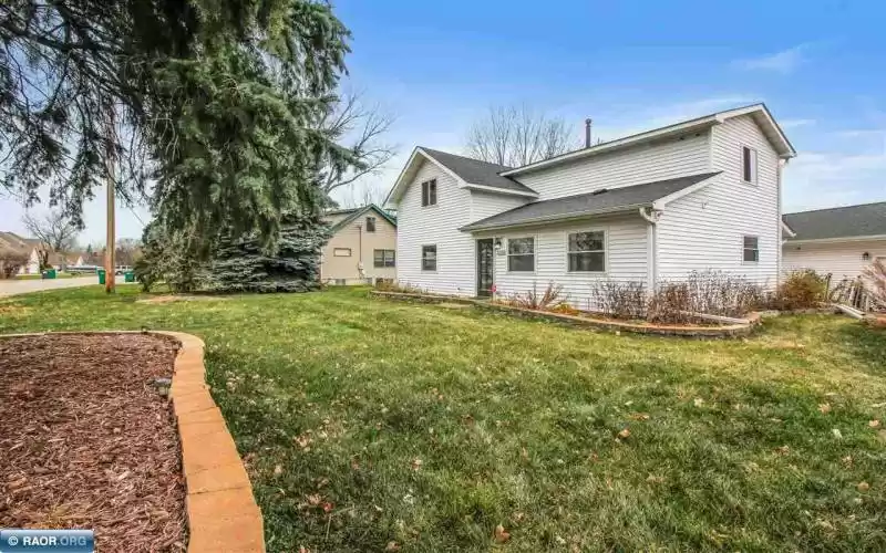 3320 Centerville Road, Vadnais Heights, Minnesota 55127, 3 Bedrooms Bedrooms, ,2 BathroomsBathrooms,Residential,Centerville Road,147762