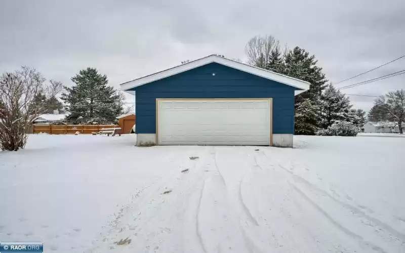 98 South Drive, Babbitt, Minnesota 55706-0000, 3 Bedrooms Bedrooms, ,2 BathroomsBathrooms,Residential,South Drive,147770