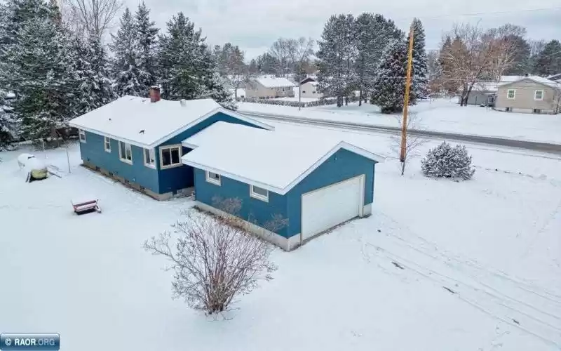 98 South Drive, Babbitt, Minnesota 55706-0000, 3 Bedrooms Bedrooms, ,2 BathroomsBathrooms,Residential,South Drive,147770