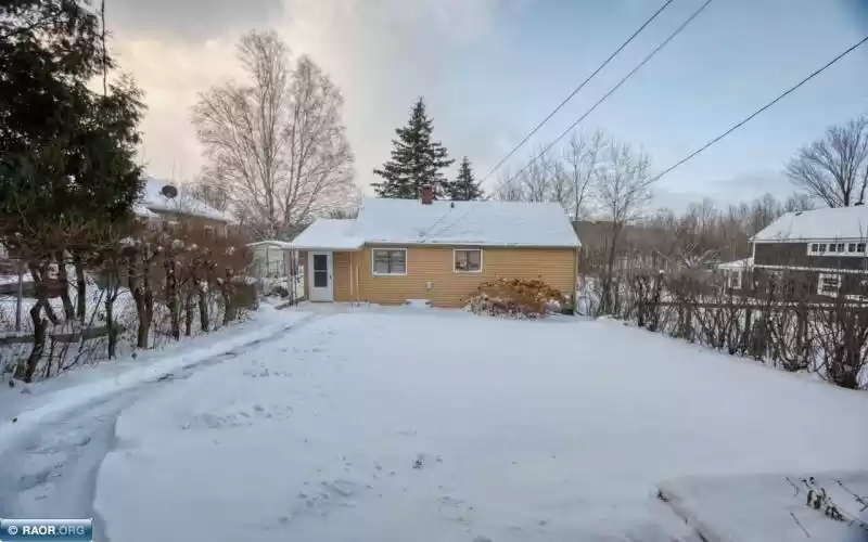 818 Douglas Ave, Eveleth, Minnesota 55734-0000, 2 Bedrooms Bedrooms, ,1 BathroomBathrooms,Residential,Douglas Ave,147774